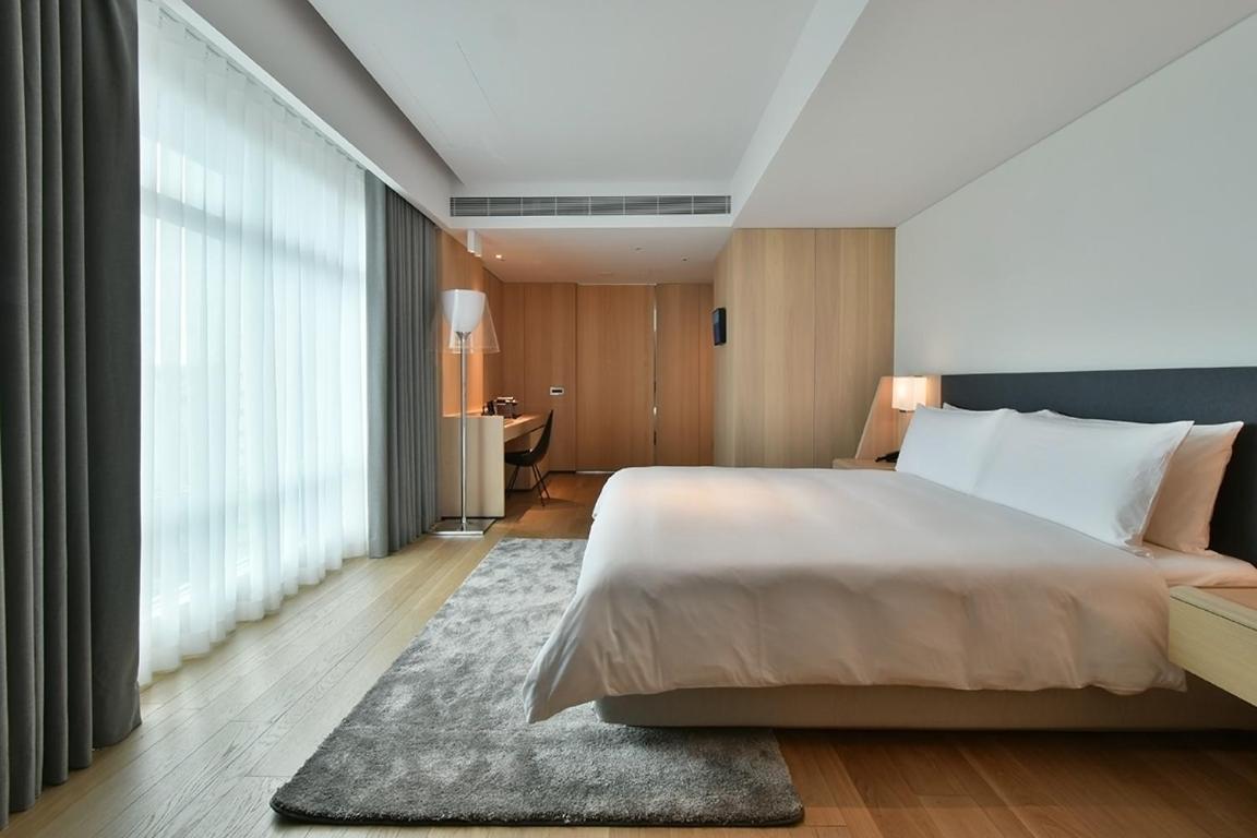 Silks Club Hotel Kaohsiung Buitenkant foto Deluxe Room